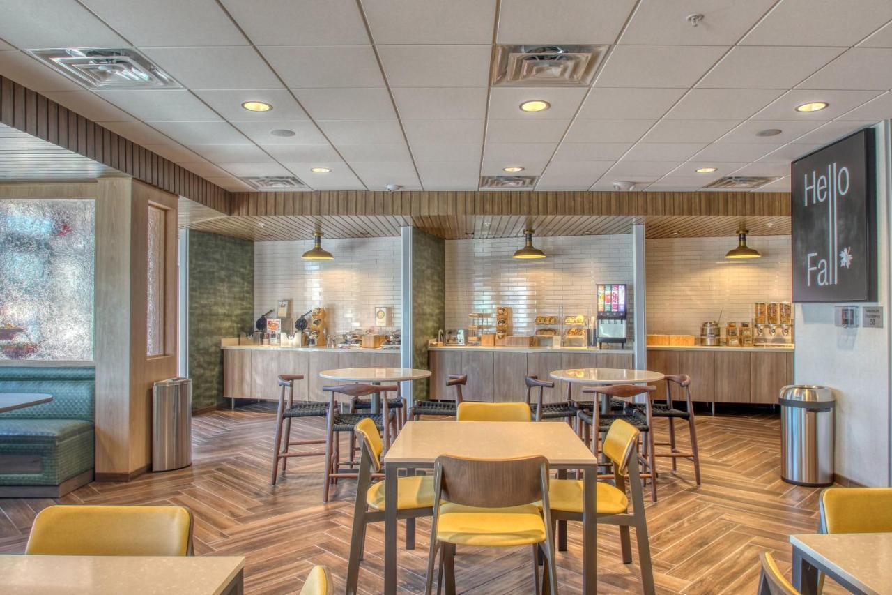 Fairfield Inn & Suites By Marriott Appleton Exterior photo